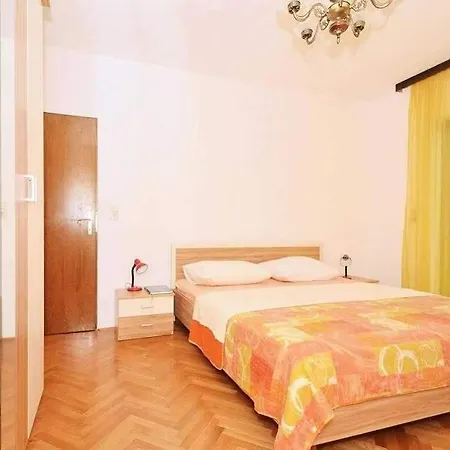 Spacious For 20 With Heated Pool And Stunning Views *