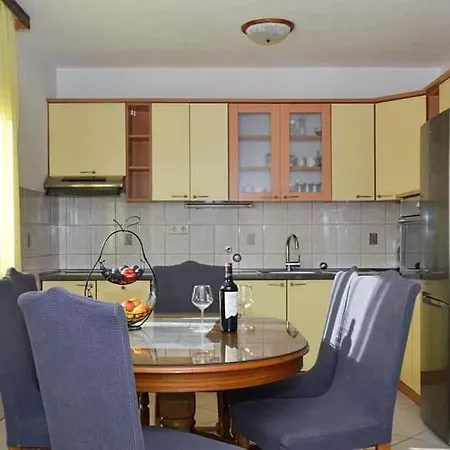 Spacious For 20 With Heated Pool And Stunning Views Trogir