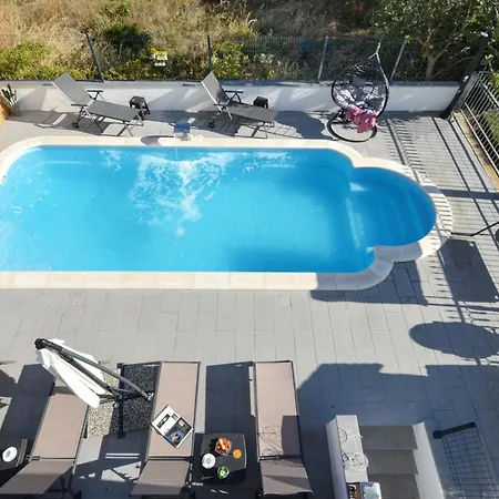 Spacious For 20 With Heated Pool And Stunning Views Apartment